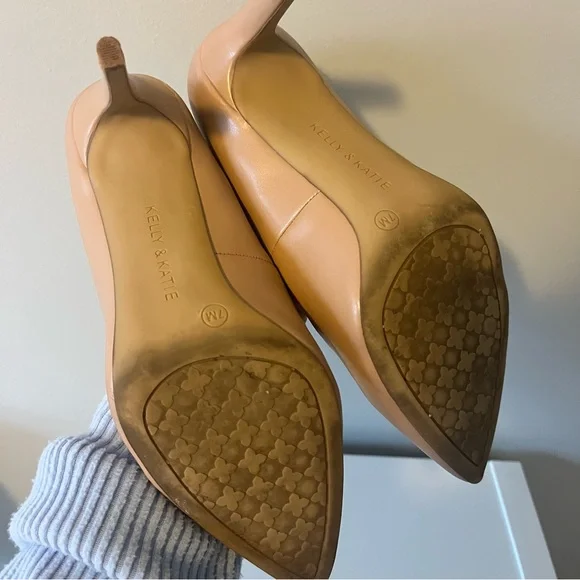 Elegant Nude Heels - Picture 8 of 8